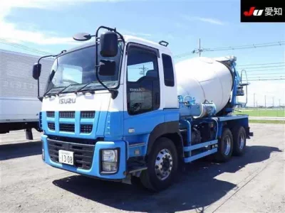 Isuzu GIGA