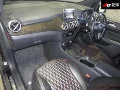 Mercedes-Benz B CLASS