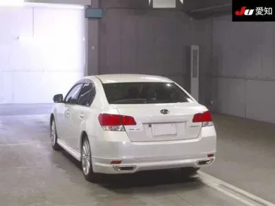 Subaru LEGACY B4