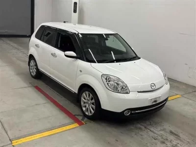 Mazda VERISA
