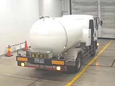 Isuzu FORWARD