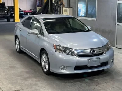 Lexus HS