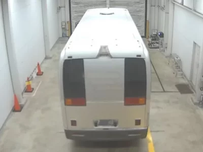Isuzu BUS