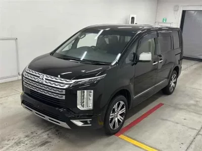 Mitsubishi DELICA D5