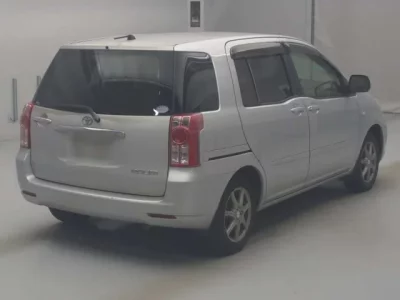 Toyota RAUM