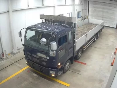 Isuzu TRUCK