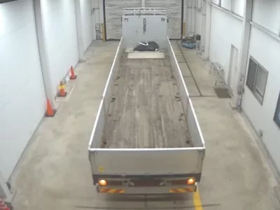 Isuzu TRUCK