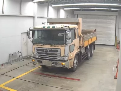 Hino TRUCK