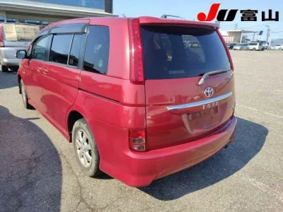 Toyota ISIS