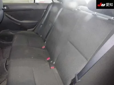 Toyota AVENSIS SEDAN