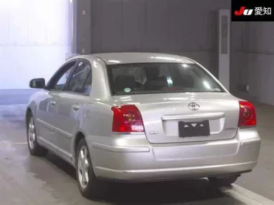 Toyota AVENSIS SEDAN