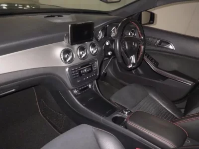 Mercedes-Benz GLA CLASS