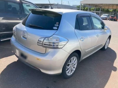 Toyota BLADE
