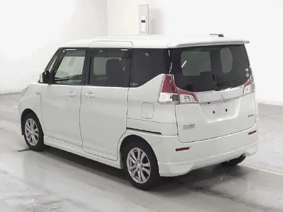 Mitsubishi DELICA D2