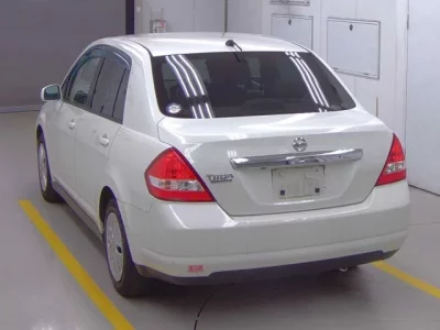 Nissan TIIDA LATIO