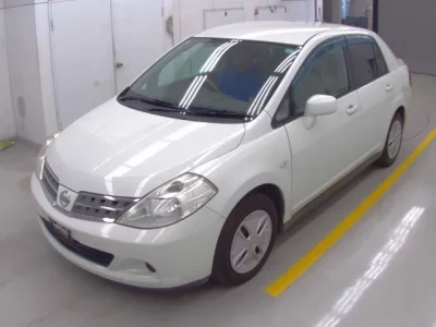 Nissan TIIDA LATIO