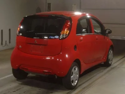Mitsubishi I