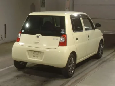 Daihatsu Esse