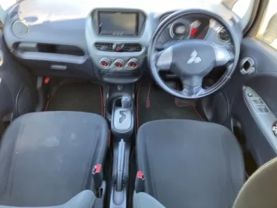 Mitsubishi I