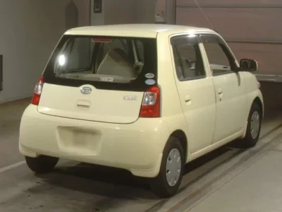Daihatsu Esse