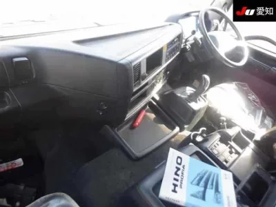 Hino TRUCK