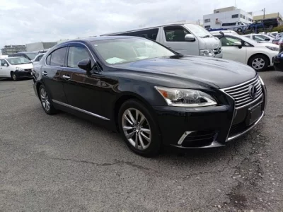 Lexus LS