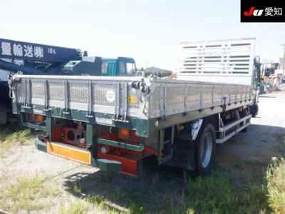 Nissan TRUCK
