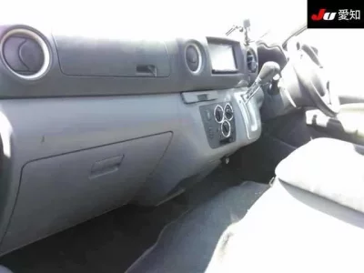 Nissan CARAVAN VAN