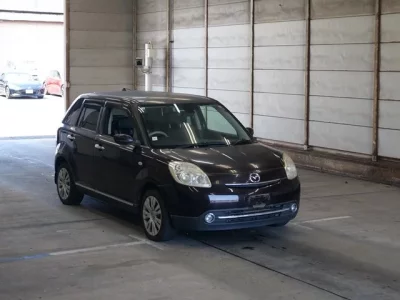 Mazda VERISA