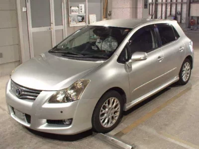 Toyota BLADE