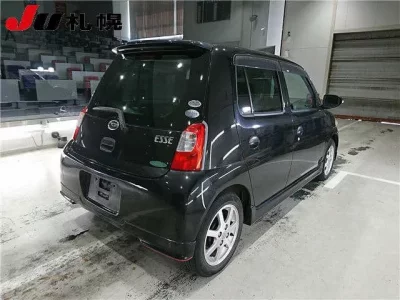 Daihatsu Esse