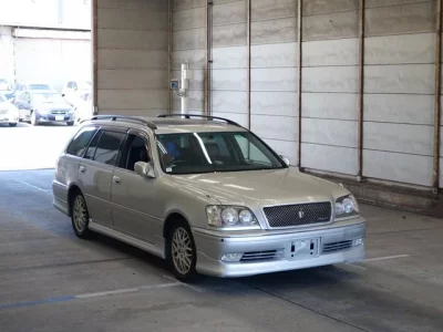 Toyota CROWN ESTATE