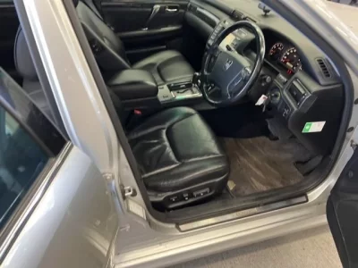 Toyota CROWN ESTATE