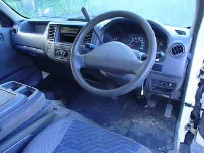 Isuzu COMO