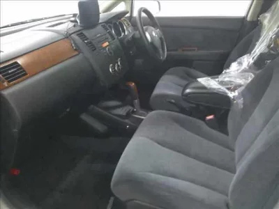 Nissan TIIDA LATIO