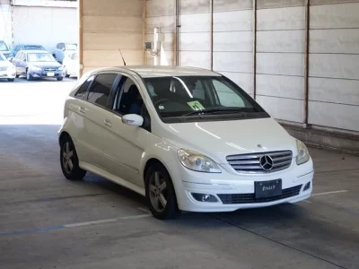 Mercedes-Benz B CLASS