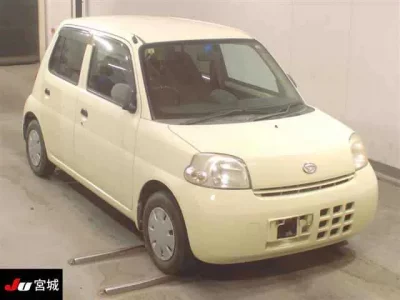 Daihatsu Esse