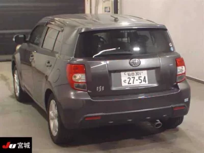 Toyota IST