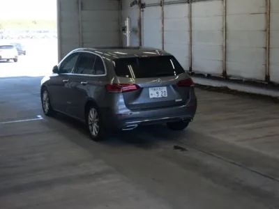Mercedes-Benz B CLASS