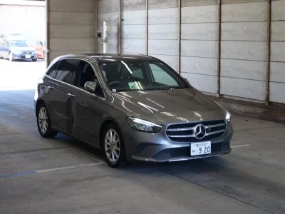 Mercedes-Benz B CLASS