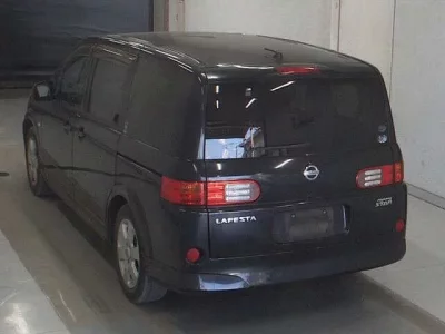Nissan LAFESTA