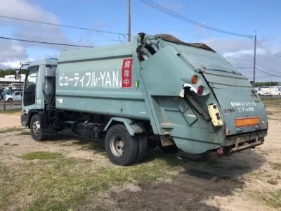 Isuzu FORWARD