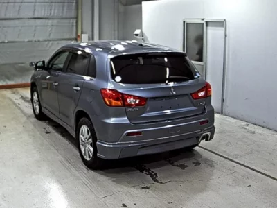 Mitsubishi RVR