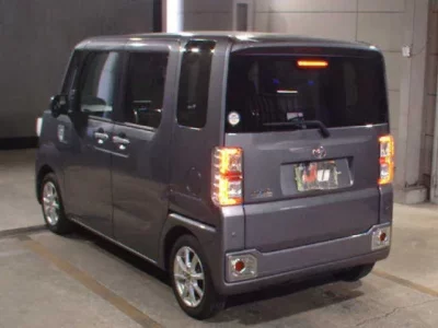 Toyota PIXIS MEGA
