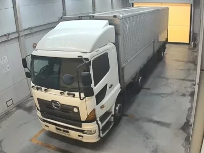 Hino TRUCK