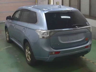 Mitsubishi OUTLANDER PHEV