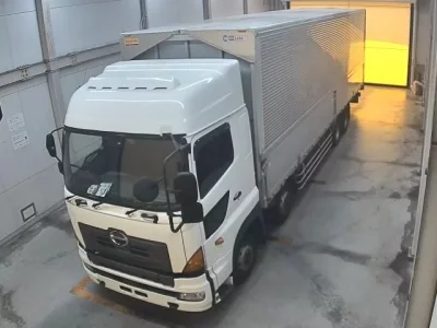 Hino TRUCK