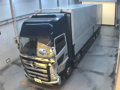 Hino TRUCK
