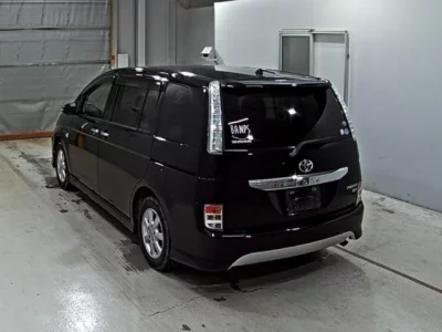 Toyota ISIS