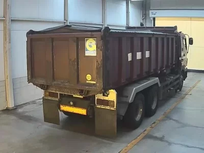 Isuzu TRUCK